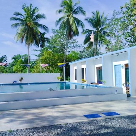 Adana Homestay & Pool Kangar Zewnętrze zdjęcie
